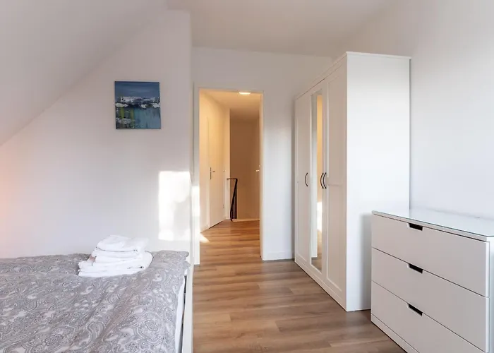 Doppelhaushaelfte In Tating