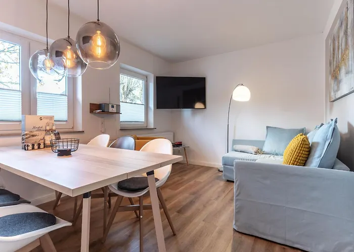 Doppelhaushaelfte In Casa de Férias Tating